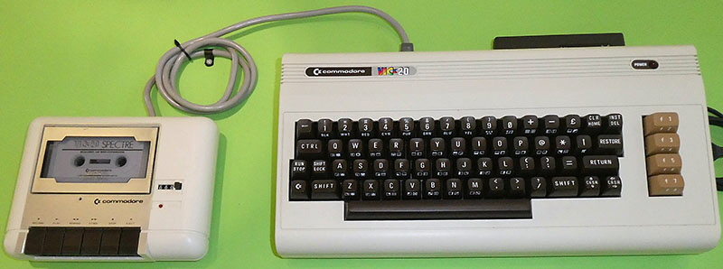 Commodore VIC-20 & Datasette Commodore VIC-20 & Datasette
