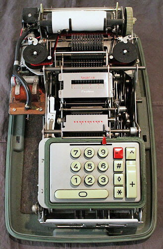 Comptograph 101 with cover removed Comptograph 101 with cover removed